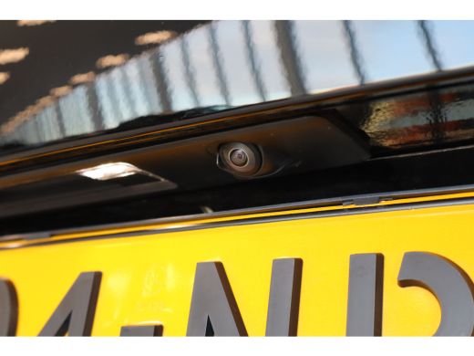 Volvo  V60 Cross Country B5 250PK AWD Ultimate | Pano-dak | 20" | Trekhaak | Massage-/ventilatie | HUD | Ful... ActivLease financial lease