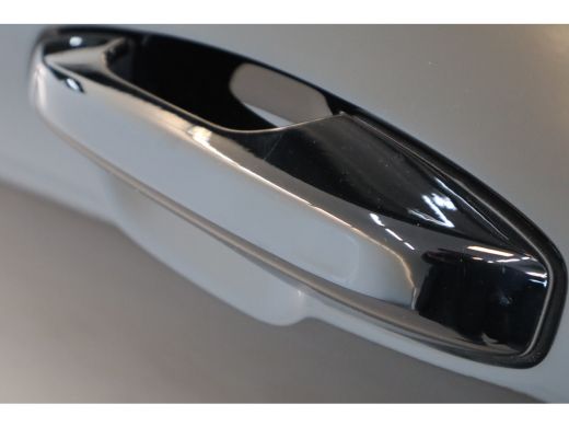 Volvo  V60 Cross Country B5 250PK AWD Ultimate | Pano-dak | 20" | Trekhaak | Massage-/ventilatie | HUD | Ful... ActivLease financial lease