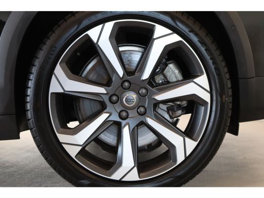 Volvo  V60 Cross Country B5 250PK AWD Ultimate | Pano-dak | 20" | Trekhaak | Massage-/ventilatie | HUD | Ful... ActivLease financial lease