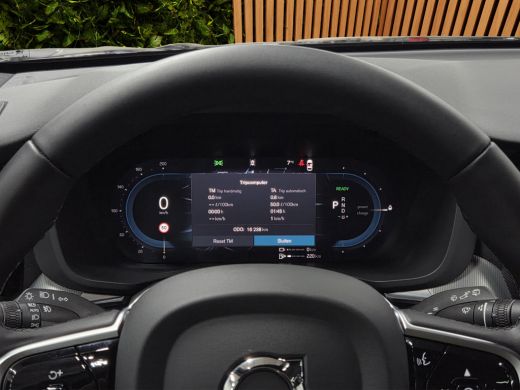 Volvo  XC60 T6 Recharge AWD Plus Dark | Luchtvering | 22" Velgen | Panoramadak | Memory | Pilot Assist ActivLease financial lease