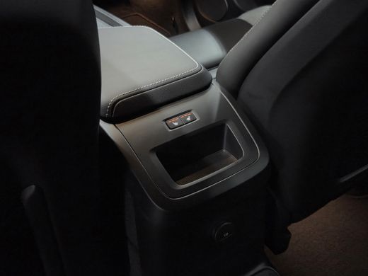 Volvo  XC60 T6 Recharge AWD Plus Dark | Luchtvering | 22" Velgen | Panoramadak | Memory | Pilot Assist ActivLease financial lease