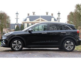 Kia e-Niro DynamicLine 64 kWh | CAMERA | STOEL VERWARM + VERKOELING | ADAPTIVE CRUISE | LEDER | DODE HOEK | ...
