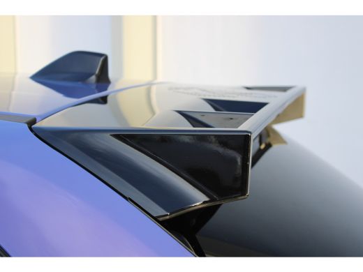 Abarth 600e Scorpionissima 54 kWh / Navigatie / Camera / Sportstoelen / Elektr. kofferklep / PDC V+A / Stuur ... ActivLease financial lease