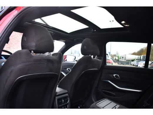 BMW 3 Serie Touring 330e M-Sport Pro LCI-2 Pano Trekh 360 HUD 19inch El-zetels ActivLease financial lease