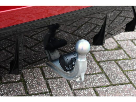 BMW 3 Serie Touring 330e M-Sport Pro LCI-2 Pano Trekh 360 HUD 19inch El-zetels ActivLease financial lease