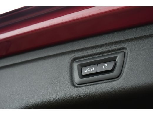 BMW 3 Serie Touring 330e M-Sport Pro LCI-2 Pano Trekh 360 HUD 19inch El-zetels ActivLease financial lease