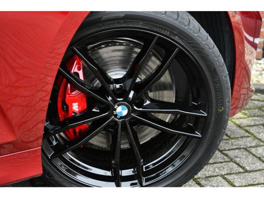 BMW 3 Serie Touring 330e M-Sport Pro LCI-2 Pano Trekh 360 HUD 19inch El-zetels ActivLease financial lease