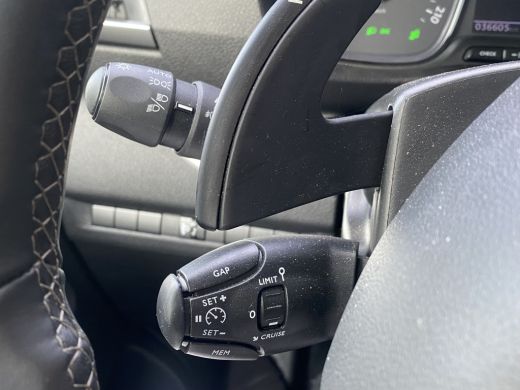 Citroën Jumpy Citro&euml;n 2.0D 180PK L3H1 DC LONG AUTOMAAT / NAVI / CLIMA / LED / PDC / 17" LMV / CAMERA / SIDEBARS... ActivLease financial lease