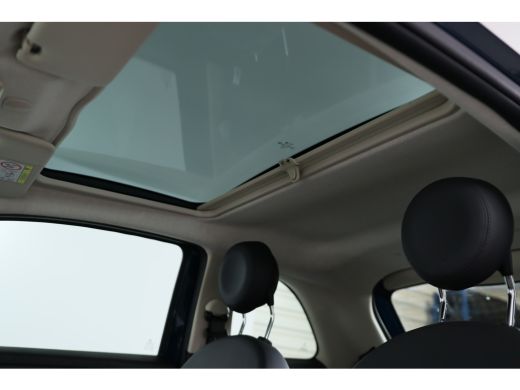 Fiat 500 1.0 Hybrid Dolcevita | Navi By App | Airco | Panorama Dak | Cruise Control | Lichtmetalen Vlegen ... ActivLease financial lease