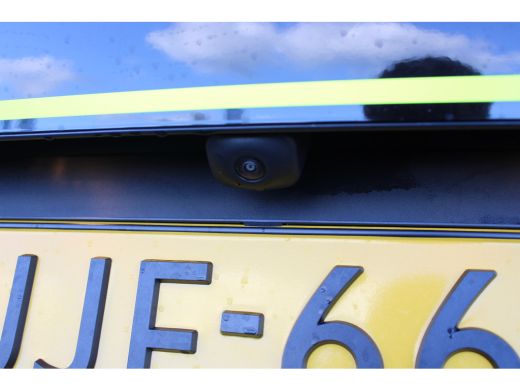 Fiat Grande Panda 1.2 Hybrid La Prima | Achteruitrijcamera | Airco (automatisch) | Apple Carplay/Android Auto|telef... ActivLease financial lease