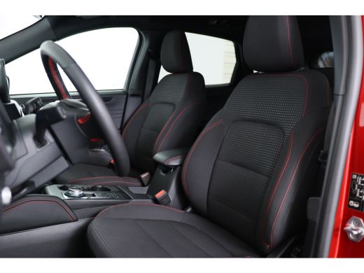 Ford Kuga 2.5 PHEV ST-Line | Dealer Onderhouden! | Navi | Camera | Winter Pack| Clima | 19 Inch Velgen | LE... ActivLease financial lease