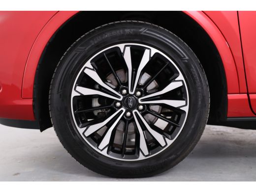 Ford Kuga 2.5 PHEV ST-Line | Dealer Onderhouden! | Navi | Camera | Winter Pack| Clima | 19 Inch Velgen | LE... ActivLease financial lease