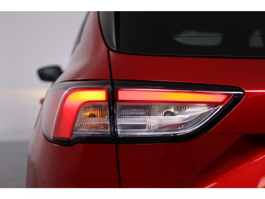 Ford Kuga 2.5 PHEV ST-Line | Dealer Onderhouden! | Navi | Camera | Winter Pack| Clima | 19 Inch Velgen | LE... ActivLease financial lease