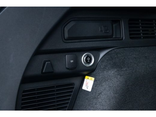 Ford Kuga 2.5 PHEV ST-Line X | Trekhaak | Open-dak | 360 camera | Cruise adaptief | Dodehoek detectie | Sto... ActivLease financial lease