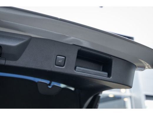 Ford Kuga 2.5 PHEV ST-Line X | Trekhaak | Open-dak | 360 camera | Cruise adaptief | Dodehoek detectie | Sto... ActivLease financial lease