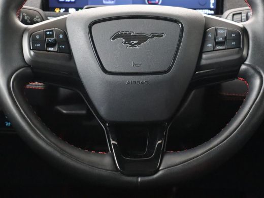 Ford Mustang Mach-E Mach-E AWD 75 kWh | Panoramadak | 360 Camera | Leder | Stoelverwarming | Adaptive cruise | Carpla... ActivLease financial lease
