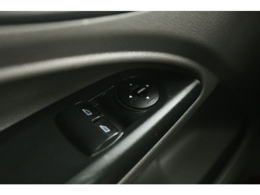 Ford Transit Connect 1.5 EcoBlue 100PK L2 Black Edition | 8-Traps Aut. | Camera | 3-Zits | Airco | Cruise | Trekh. | W... ActivLease financial lease