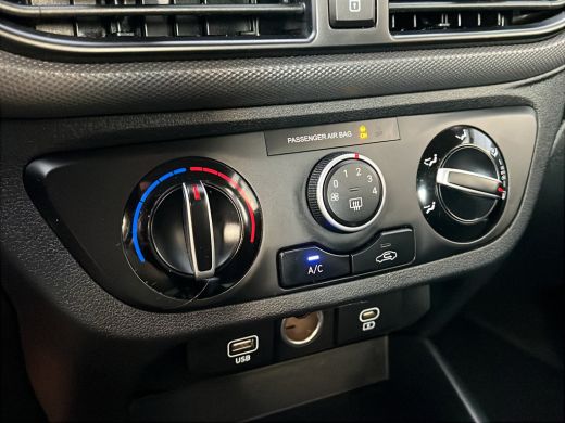 Hyundai i10 1.0 Comfort Smart | LED | Airco | Carplay | Camera | Navigatie | Bluetooth | Cruisecontrol | 1e E... ActivLease financial lease