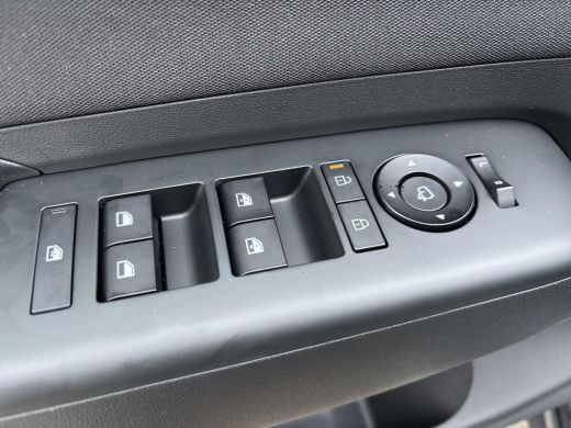 Hyundai Kona N Line Business | 2.500,- korting! | Cruise Control | PDC | Camera | Navigatie | Stoel / Stuurver... ActivLease financial lease