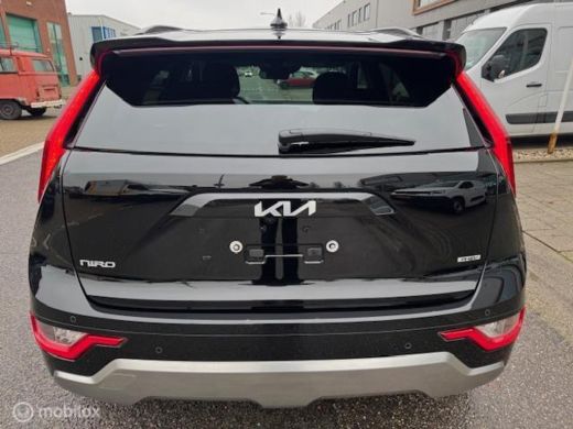 Kia Niro 1.6 GDi PHEV DynamicLine Edition / Plug-inn Hybride / volledig elektrisch rijden 65 km hierna Hyb... ActivLease financial lease