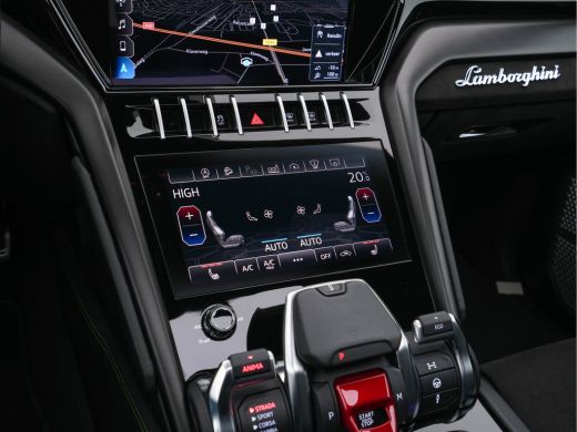 Lamborghini Urus 4.0 V8 Pearl Capsule (INCL.BTW) *CERAMIC-BRAKES | PANO | HEAD-UP | SOFT-CLOSE | LEATHER-ALCANTARA... ActivLease financial lease