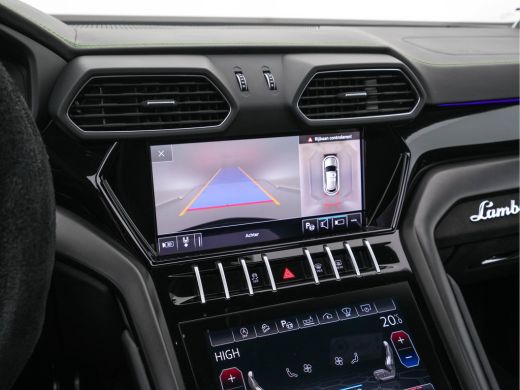 Lamborghini Urus 4.0 V8 Pearl Capsule (INCL.BTW) *CERAMIC-BRAKES | PANO | HEAD-UP | SOFT-CLOSE | LEATHER-ALCANTARA... ActivLease financial lease