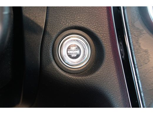 Mercedes-Benz C-Klasse Estate 180 Business Solution AMG | 18 inch Lichtmetalen velgen | Sportstuur | Automatische koffer... ActivLease financial lease