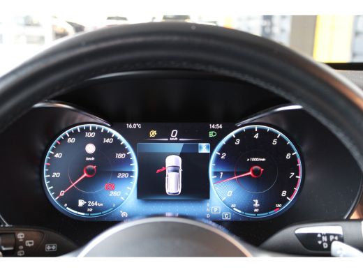 Mercedes-Benz C-Klasse Estate 180 Business Solution AMG | 18 inch Lichtmetalen velgen | Sportstuur | Automatische koffer... ActivLease financial lease