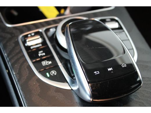 Mercedes-Benz C-Klasse Estate 180 Business Solution AMG | 18 inch Lichtmetalen velgen | Sportstuur | Automatische koffer... ActivLease financial lease