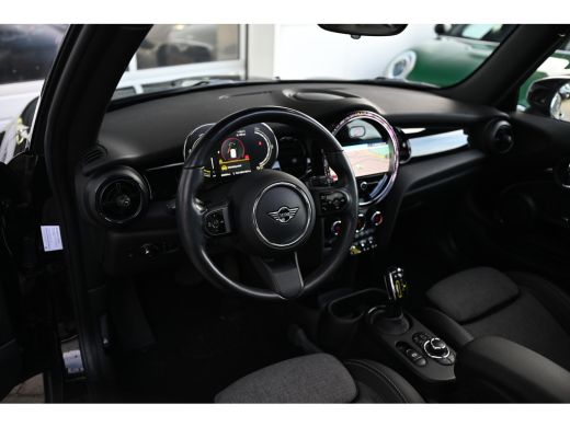 Mini Electric Classic / Panoramadak / Sportstoelen / Comfort Access / Stuurverwarming / LED / Airconditioning /... ActivLease financial lease