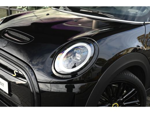 Mini Electric Classic / Panoramadak / Sportstoelen / Comfort Access / Stuurverwarming / LED / Airconditioning /... ActivLease financial lease