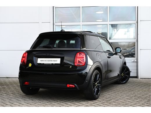 Mini Electric Classic / Panoramadak / Sportstoelen / Comfort Access / Stuurverwarming / LED / Airconditioning /... ActivLease financial lease