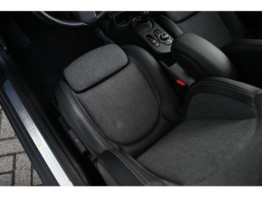 Mini Electric Classic / Panoramadak / Sportstoelen / Comfort Access / Stuurverwarming / LED / Airconditioning /... ActivLease financial lease