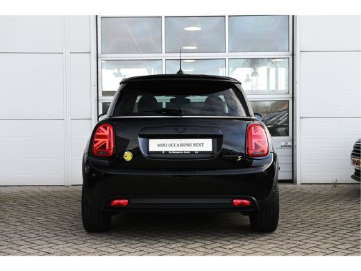 Mini Electric Classic / Panoramadak / Sportstoelen / Comfort Access / Stuurverwarming / LED / Airconditioning /... ActivLease financial lease