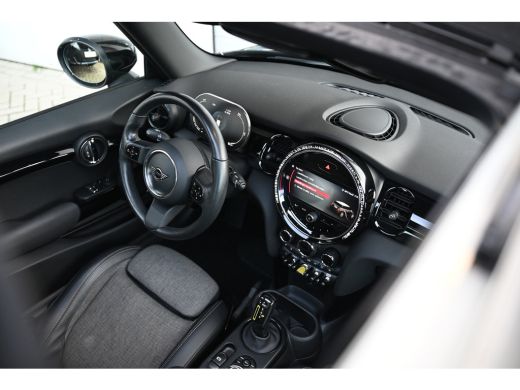 Mini Electric Classic / Panoramadak / Sportstoelen / Comfort Access / Stuurverwarming / LED / Airconditioning /... ActivLease financial lease