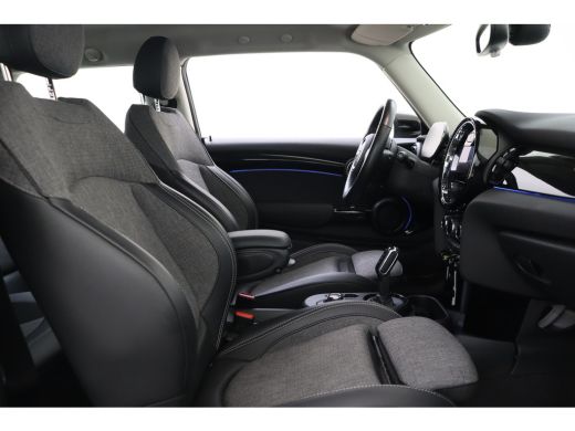 Mini Electric Classic / Sportstoelen / Achteruitrijcamera / Comfort Access / Stuurverwarming / LED / Stoelverwa... ActivLease financial lease