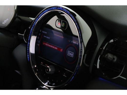 Mini Electric Classic / Sportstoelen / Achteruitrijcamera / Comfort Access / Stuurverwarming / LED / Stoelverwa... ActivLease financial lease