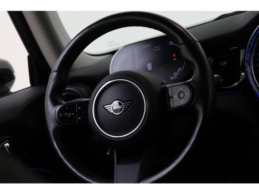 Mini Electric Classic / Sportstoelen / Achteruitrijcamera / Comfort Access / Stuurverwarming / LED / Stoelverwa... ActivLease financial lease