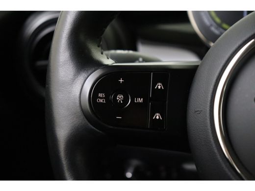 Mini Electric Classic / Sportstoelen / Achteruitrijcamera / Comfort Access / Stuurverwarming / LED / Stoelverwa... ActivLease financial lease