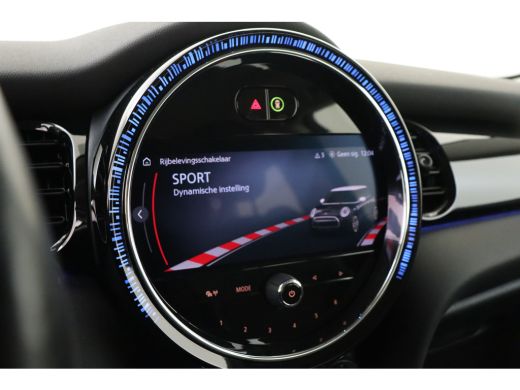 Mini Electric Classic / Sportstoelen / Achteruitrijcamera / Comfort Access / Stuurverwarming / LED / Stoelverwa... ActivLease financial lease