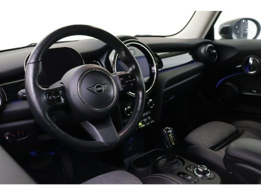 Mini Electric Classic / Sportstoelen / Achteruitrijcamera / Comfort Access / Stuurverwarming / LED / Stoelverwa... ActivLease financial lease