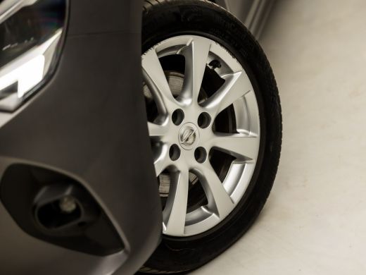 Opel Corsa 1.2 Elegance (APPLE CARPLAY, GROOT NAVI, CLIMATE, LEDER, SPORTSTOELEN, LM VELGEN, LED KOPLAMPEN, ... ActivLease financial lease