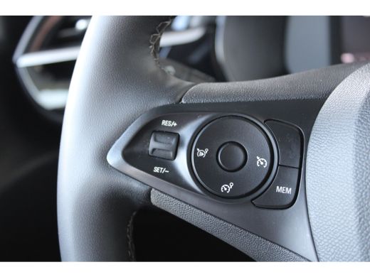 Opel Corsa 1.2 Level 3 Elegance | 100PK | Half leder | Apple carplay | Armsteun | 1e eigenaar | ActivLease financial lease