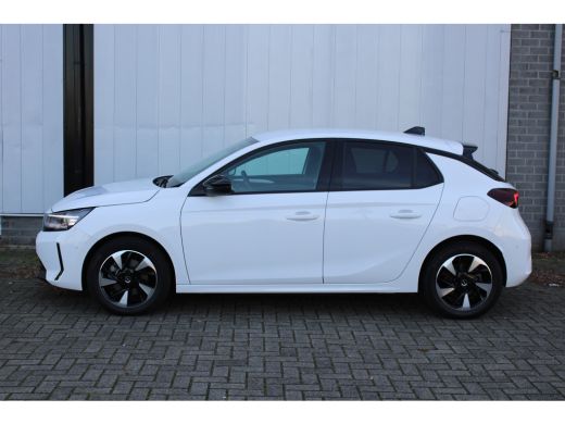 Opel Corsa-e GS 50 kWh / Navigatie / Camera / Parkeersensoren / Dodehoek / Draadloos telefoonlader LED / Carplay ActivLease financial lease