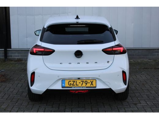 Opel Corsa-e GS 50 kWh / Navigatie / Camera / Parkeersensoren / Dodehoek / Draadloos telefoonlader LED / Carplay ActivLease financial lease