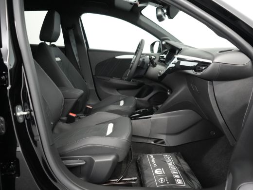 Opel Corsa GS | Achteruitrijcamera 180&deg; | Dode hoek waarschuwing | Draadloze Apple Carplay en Android Auto ActivLease financial lease