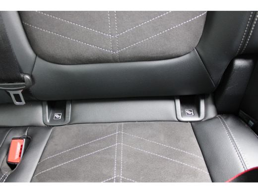 Opel Grandland 1.2 Turbo / Navigatie / 360 Camera / Keyless / Stuur -en Stoelverwarmd / Matrix LED / Elektr. Kof... ActivLease financial lease