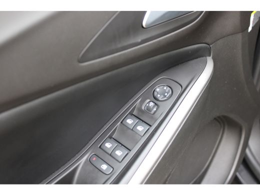 Opel Grandland 1.2 Turbo / Navigatie / 360 Camera / Keyless / Stuur -en Stoelverwarmd / Matrix LED / Elektr. Kof... ActivLease financial lease