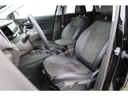 Opel Grandland 1.2 Turbo / Navigatie / 360 Camera / Keyless / Stuur -en Stoelverwarmd / Matrix LED / Elektr. Kof... ActivLease financial lease
