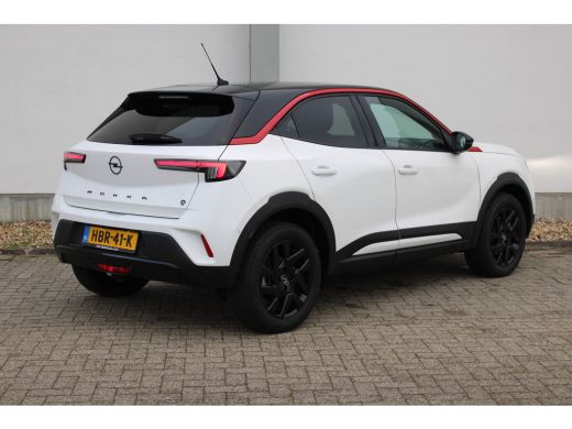 Opel Mokka-e GS Line 50-kWh 11kw bl. / Navigatie / Camera / Parkeersensoren / Dodehoek / LED / ECC / 17'' LMV ActivLease financial lease